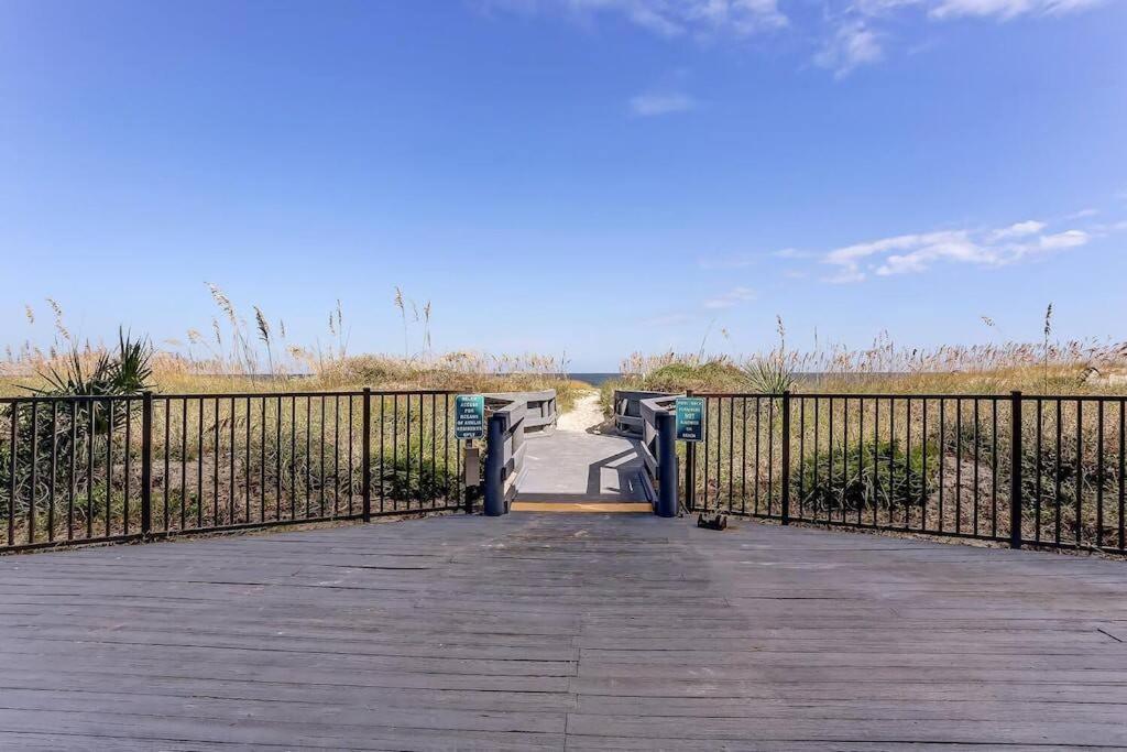 Oceanfront Retreat With A Remarkable View. New! شاطئ فينماندينا المظهر الخارجي الصورة